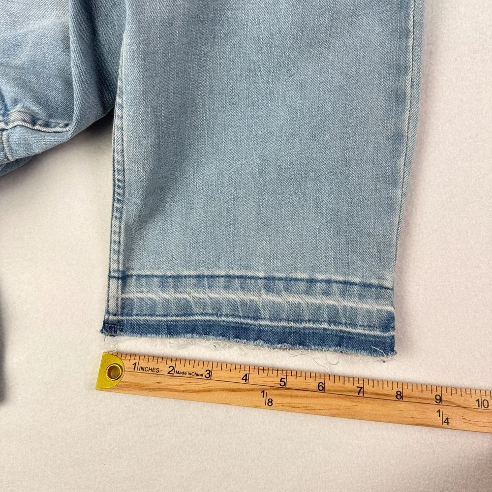 NWT Lee Womens Capri Jeans Size 20W Medium (40x22) Regular Fit Mid Rise Cropped - Picture 13 of 13